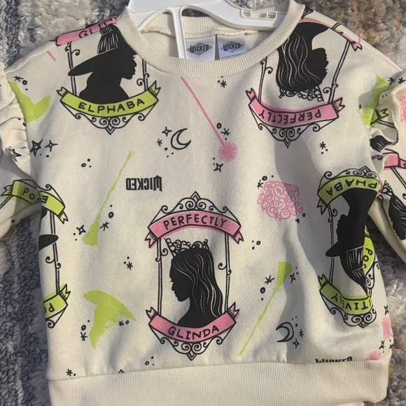 Wicked Set - Picture 2 of 7